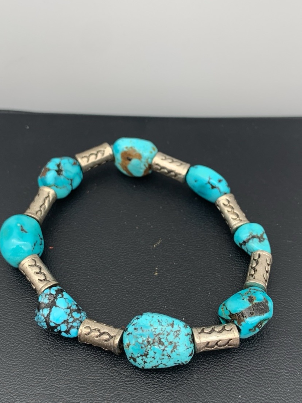 Turquoise dyed Howlite Beaded Stretch Bracelet - Blue Stone and Silver Accents